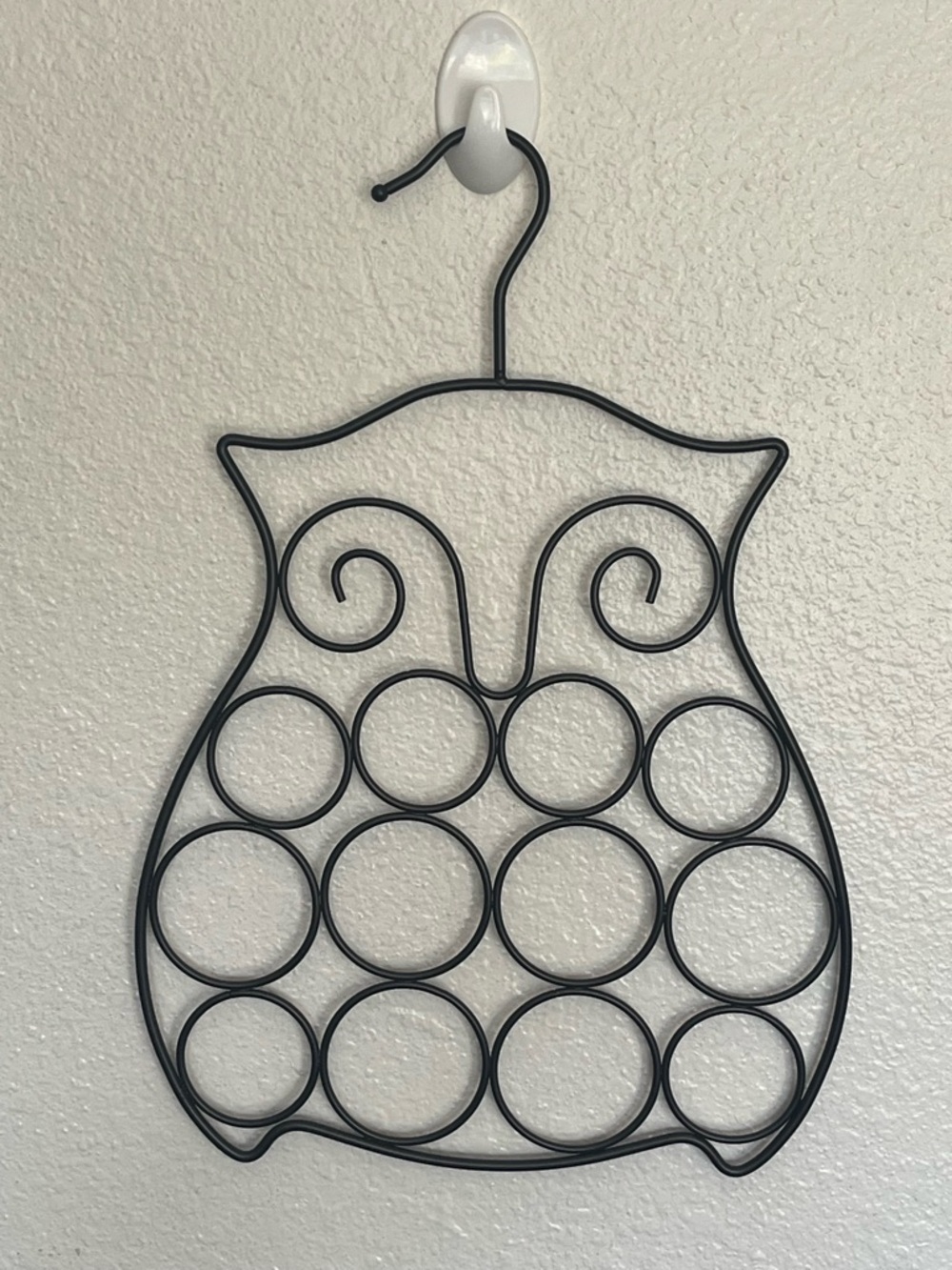 Brown  Owl  Metal Ring Hanger Scarf-Belt Holder Organizer